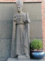 Pfarrkirche-KvG-Denkmal-AHinxlage.jpg